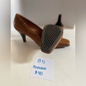 AEROSOLES Women's Brown Heels